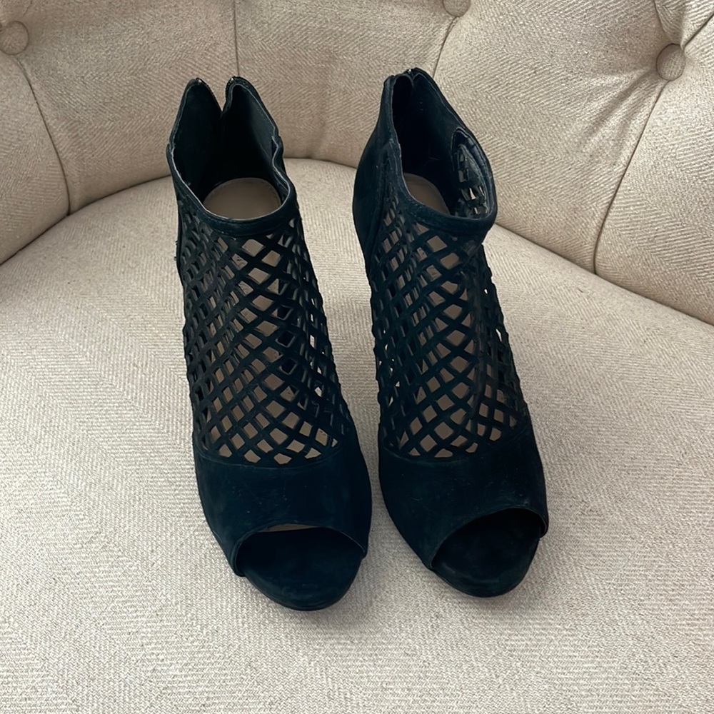 Antonio Melani black heels- size 9